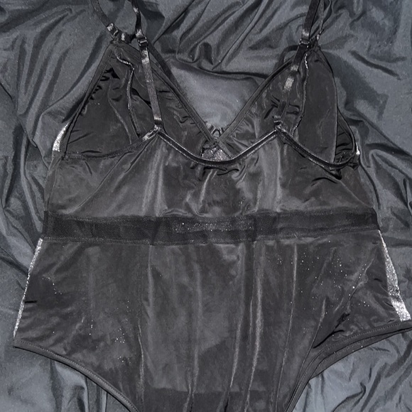 Sliver bodysuit. SHEIN size 2xl - Picture 4 of 4